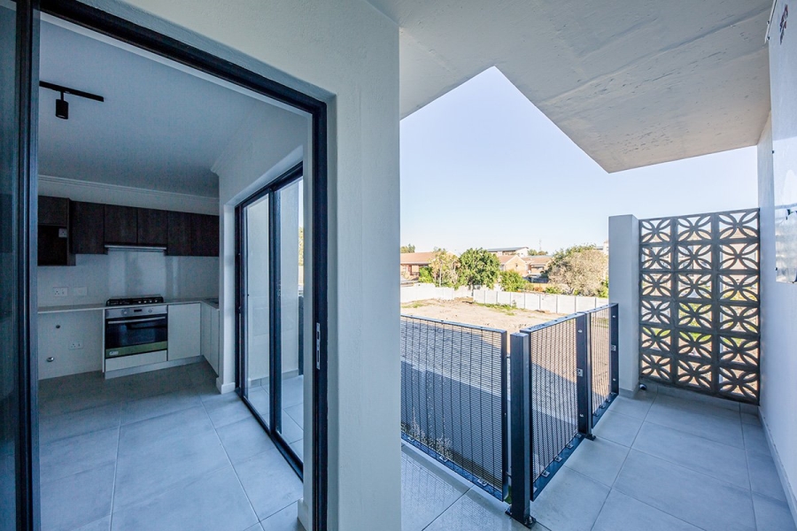 1 Bedroom Property for Sale in Table View Western Cape